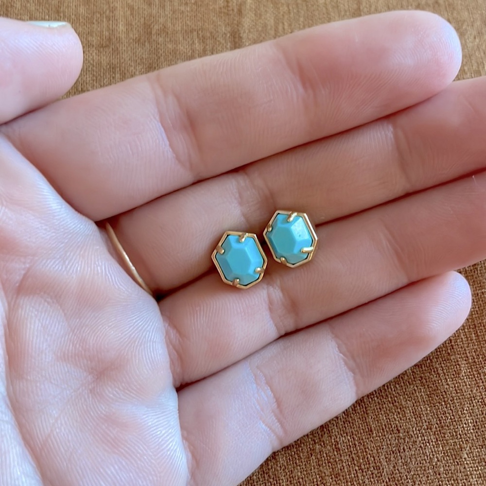 New w/o tags Turquoise Kendra Scott Studs